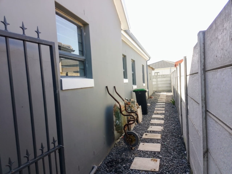 3 Bedroom Property for Sale in Sonkring Western Cape